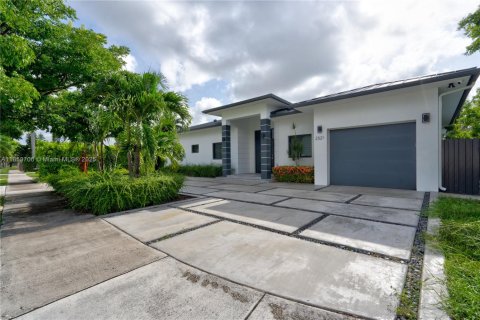 Купить виллу или дом в Майами, Флорида 3 спальни, 225.47м2, № 1887547 - фото 27