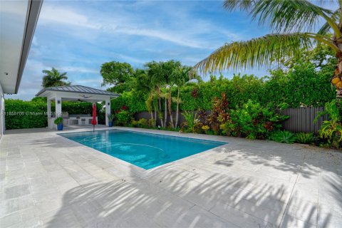 Купить виллу или дом в Майами, Флорида 3 спальни, 225.47м2, № 1887547 - фото 21
