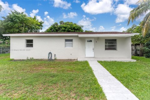 Villa ou maison à vendre à Homestead, Floride: 3 chambres, 102.19 m2 № 1923192 - photo 28