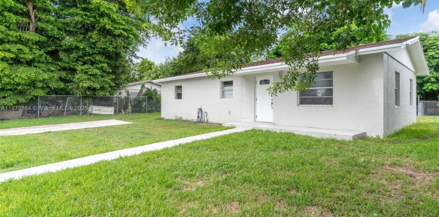 Villa ou maison à Homestead, Floride 3 chambres, 102.19 m2 № 1923192