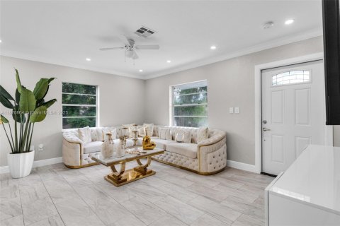 Villa ou maison à vendre à Homestead, Floride: 3 chambres, 102.19 m2 № 1923192 - photo 4