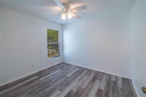 House in Palm Bay, Florida 3 bedrooms, 145.11 sq.m. № 1564368 - photo 20