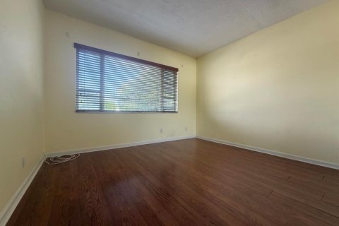 Condo in Fort Lauderdale, Florida, 2 bedrooms № 2247220 - photo 8