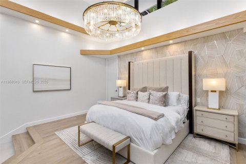 House in Weston, Florida 6 bedrooms, 988.02 sq.m. № 2023220 - photo 25