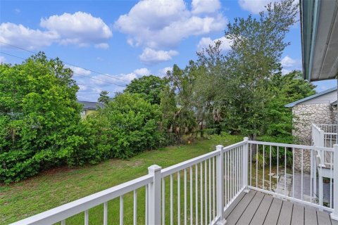 Condo in Winter Park, Florida, 2 bedrooms  № 1769752 - photo 16