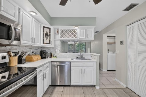 Condominio en venta en Tamarac, Florida, 2 dormitorios, 91.51 m2 № 2244078 - foto 6