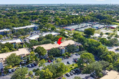 Condominio en venta en Tamarac, Florida, 2 dormitorios, 91.51 m2 № 2244078 - foto 27