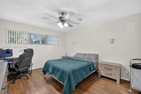 Condominio en venta en Tamarac, Florida, 2 dormitorios, 91.51 m2 № 2244078 - foto 14