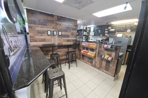 Immobilier commercial à vendre à Sunrise, Floride № 1985208 - photo 6