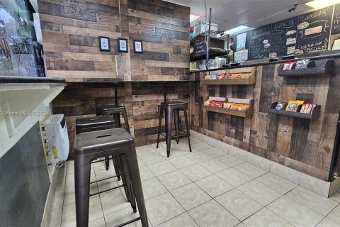 Immobilier commercial à vendre à Sunrise, Floride № 1985208 - photo 7