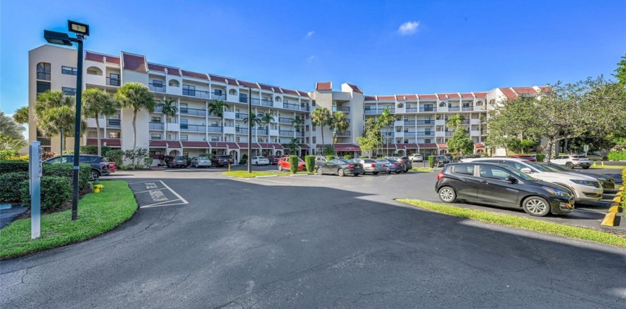 Condo à Lauderhill, Floride, 2 chambres  № 2084523
