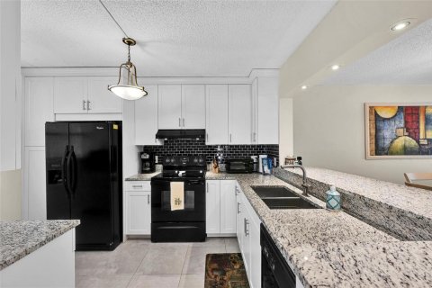 Copropriété à vendre à Lauderhill, Floride: 2 chambres, 113.34 m2 № 2084523 - photo 11