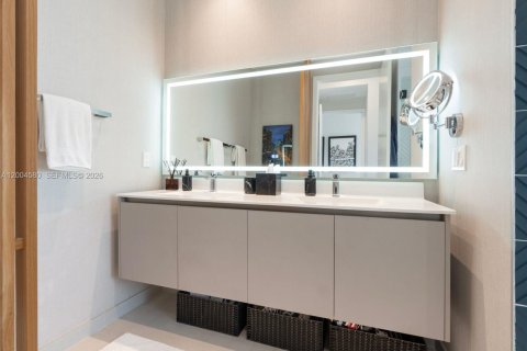 Condominio en venta en Miami Beach, Florida, 2 dormitorios, 102.29 m2 № 2170532 - foto 16