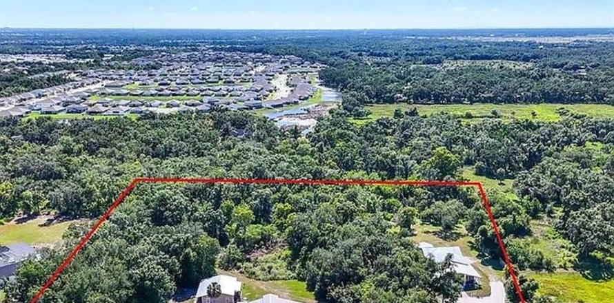 Immobilier commercial à Parrish, Floride 5 chambres, 380.9 m2 № 2430832