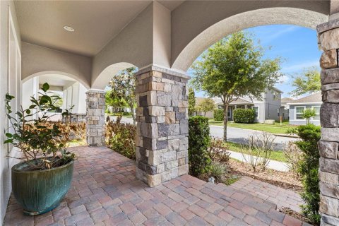 House in Winter Garden, Florida 5 bedrooms, 338.16 sq.m. № 2128863 - photo 4