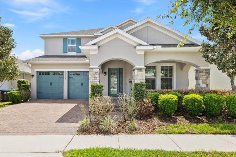 House in Winter Garden, Florida 5 bedrooms, 338.16 sq.m. № 2128863 - photo 3