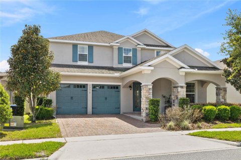 House in Winter Garden, Florida 5 bedrooms, 338.16 sq.m. № 2128863 - photo 2