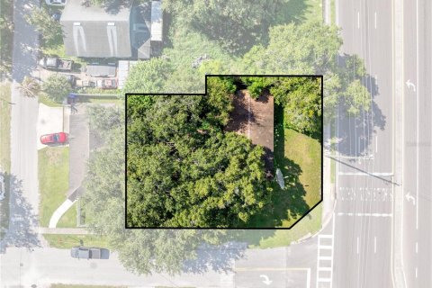 Propiedad comercial en venta en Kissimmee, Florida, 80.27 m2 № 1910268 - foto 1