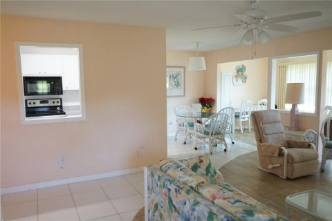 Copropriété à vendre à Sun City Center, Floride: 2 chambres, 104.05 m2 № 2092851 - photo 4