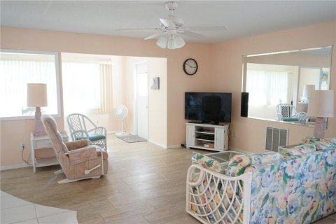 Copropriété à vendre à Sun City Center, Floride: 2 chambres, 104.05 m2 № 2092851 - photo 6