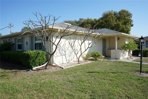 Copropriété à vendre à Sun City Center, Floride: 2 chambres, 104.05 m2 № 2092851 - photo 2
