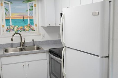 Copropriété à vendre à Sun City Center, Floride: 2 chambres, 104.05 m2 № 2092851 - photo 9