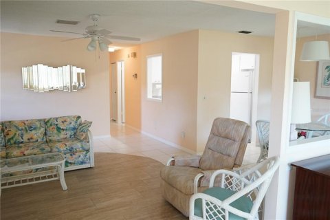 Copropriété à vendre à Sun City Center, Floride: 2 chambres, 104.05 m2 № 2092851 - photo 8