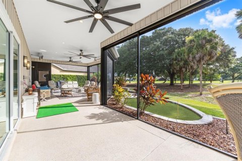 House in The Villages, Florida 3 bedrooms, 193.42 sq.m. № 1817869 - photo 29