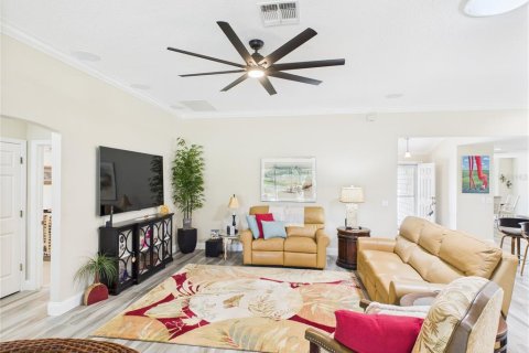 House in The Villages, Florida 3 bedrooms, 193.42 sq.m. № 1817869 - photo 13