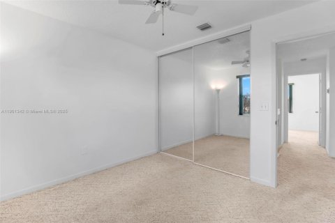 Touwnhouse à vendre à Pembroke Pines, Floride: 3 chambres, 140.75 m2 № 1954056 - photo 20