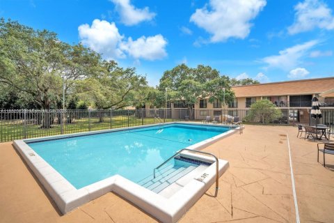 Купить кондоминиум в Холливуд, Флорида 2 спальни, 79.71м2, № 1928489 - фото 10