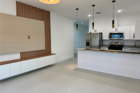 Villa ou maison à louer à Homestead, Floride: 4 chambres, 145.58 m2 № 1946502 - photo 4