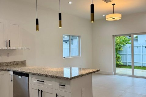 Villa ou maison à louer à Homestead, Floride: 4 chambres, 145.58 m2 № 1946502 - photo 5