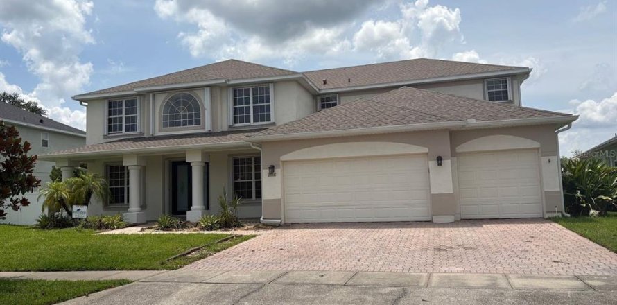 Villa ou maison à Kissimmee, Floride 6 chambres, 390.65 m2 № 1759308