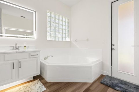 Villa ou maison à vendre à Kissimmee, Floride: 3 chambres, 154.03 m2 № 2426996 - photo 18