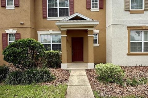 Townhouse in Windermere, Florida 2 bedrooms, 118.91 sq.m. № 1829278 - photo 1