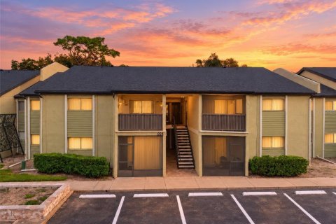 Condo in Altamonte Springs, Florida, 2 bedrooms  № 2400304
