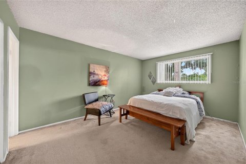 Condo in Altamonte Springs, Florida, 2 bedrooms № 2400304 - photo 25