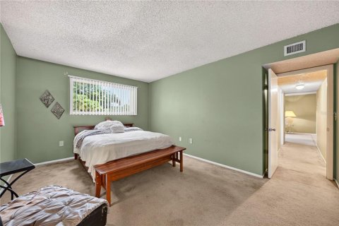 Condo in Altamonte Springs, Florida, 2 bedrooms № 2400304 - photo 27