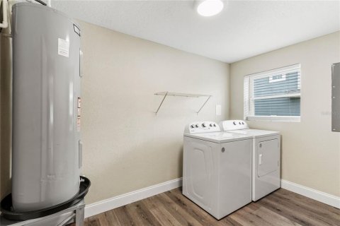 Casa en alquiler en Orlando, Florida, 3 dormitorios, 136.75 m2 № 1844286 - foto 21