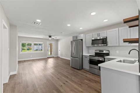 Casa en alquiler en Orlando, Florida, 3 dormitorios, 136.75 m2 № 1844286 - foto 11