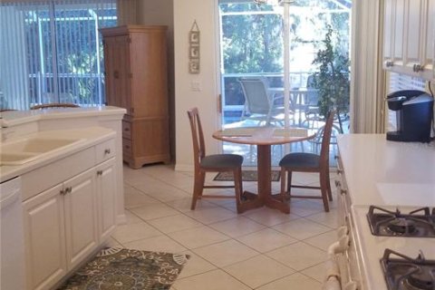 House in University Park, Florida 2 bedrooms, 150.59 sq.m. № 995123 - photo 7
