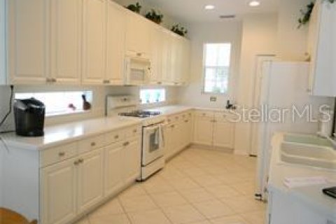 House in University Park, Florida 2 bedrooms, 150.59 sq.m. № 995123 - photo 5