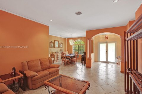 Casa en venta en Miami, Florida, 3 dormitorios, 200.02 m2 № 1960581 - foto 23