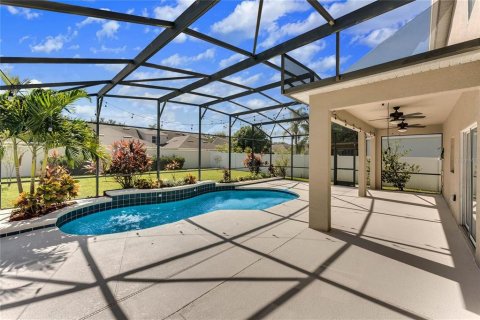 House in Windermere, Florida 4 bedrooms, 246.01 sq.m. № 2322291 - photo 4
