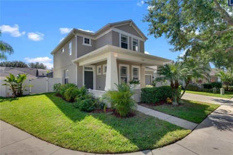 House in Windermere, Florida 4 bedrooms, 246.01 sq.m. № 2322291 - photo 2