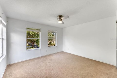 House in Windermere, Florida 4 bedrooms, 246.01 sq.m. № 2322291 - photo 19