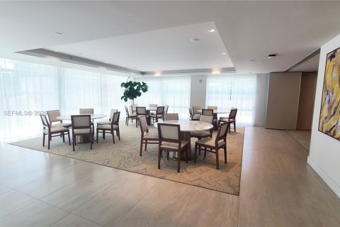Condo in Riviera Beach, Florida, 2 bedrooms  № 2170356 - photo 29