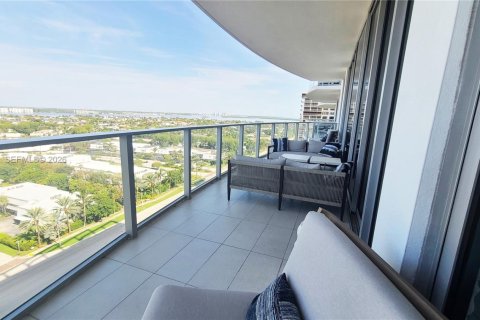 Condo in Riviera Beach, Florida, 2 bedrooms  № 2170356 - photo 22