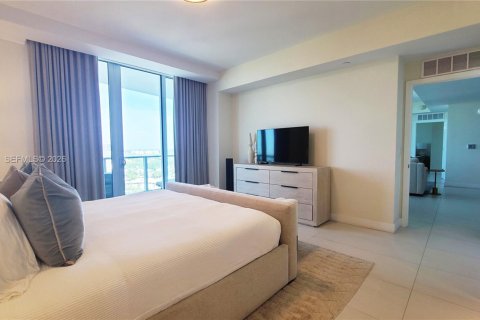 Condo in Riviera Beach, Florida, 2 bedrooms  № 2170356 - photo 15
